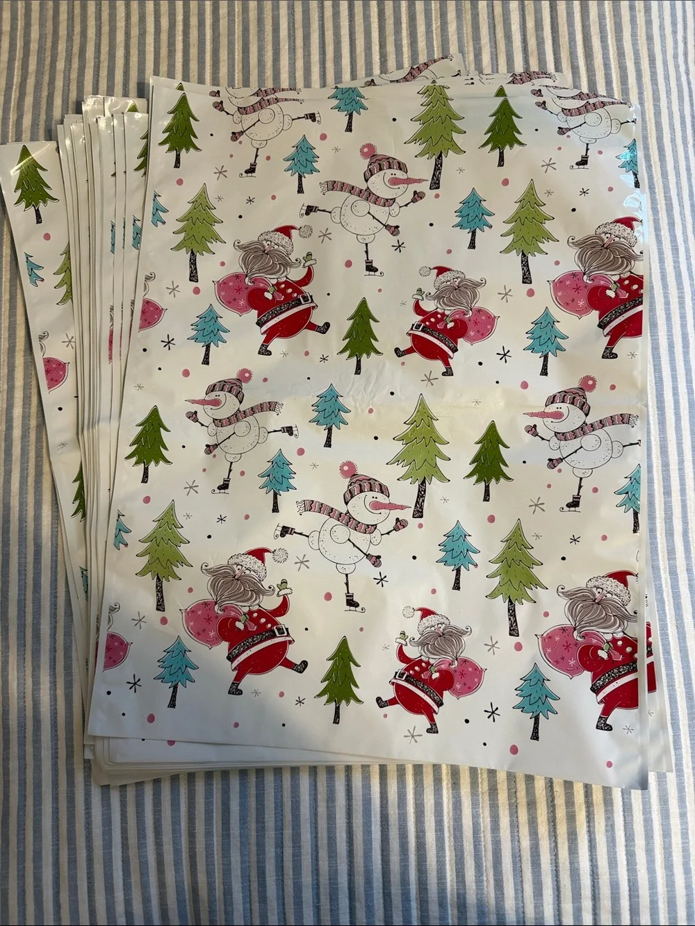 36 Festive Christmas Mailing Bags - White with Red & Green Holiday Design